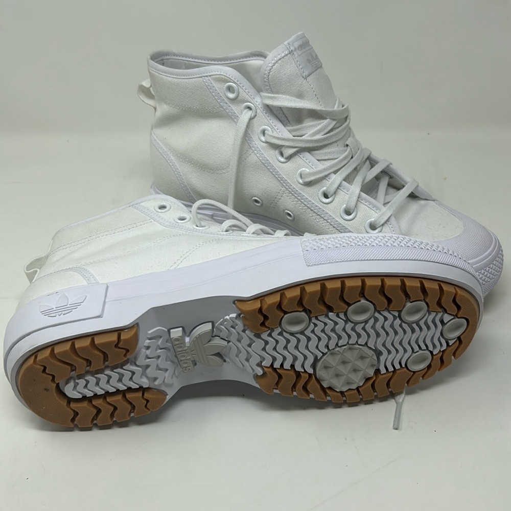 adidas Originals Nizza Trek GZ8858 White Womens Sz 10 New with scuff defects NEW